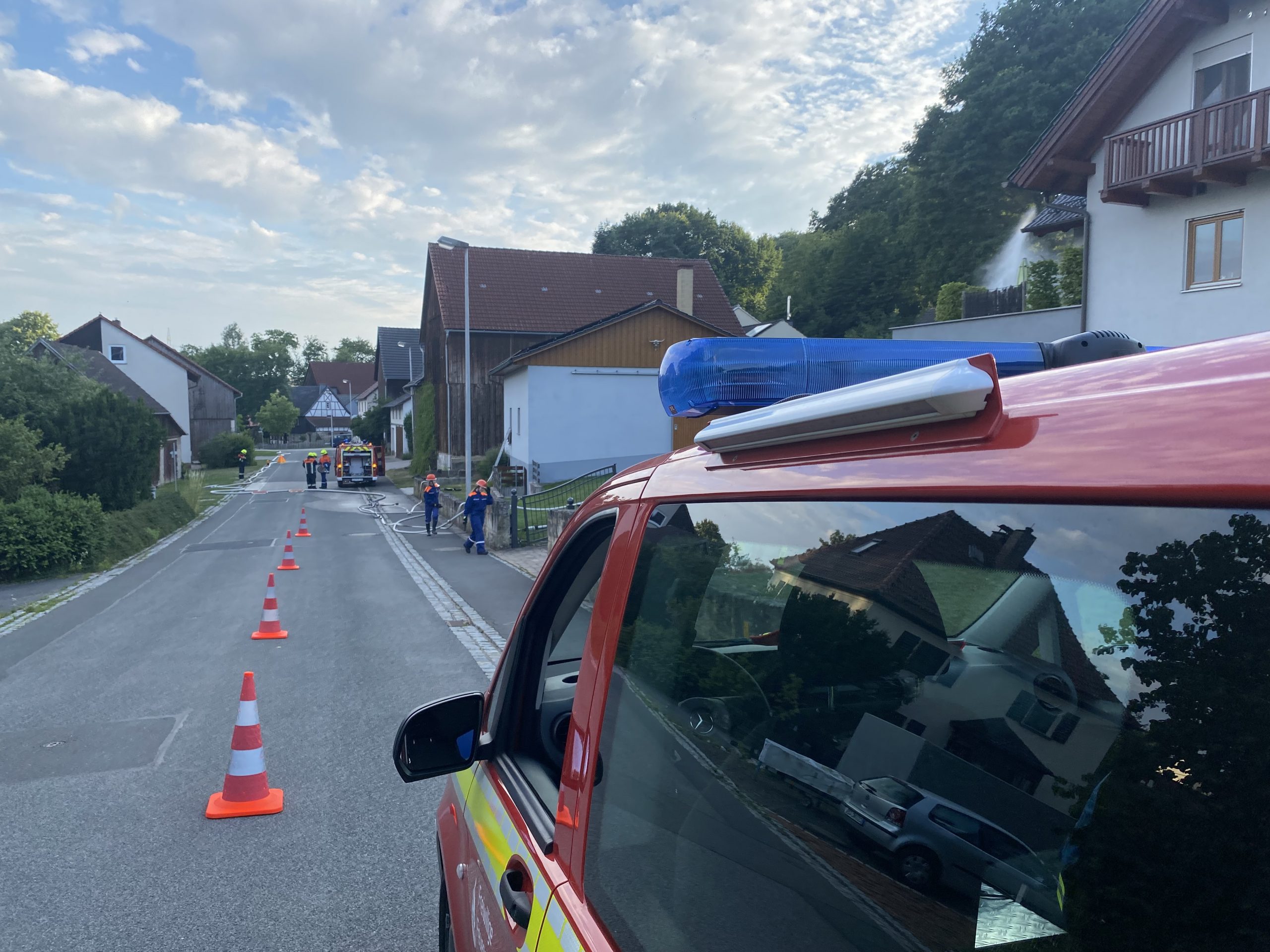 MTW Oberfüllbach auf Verkehrsabsicherung