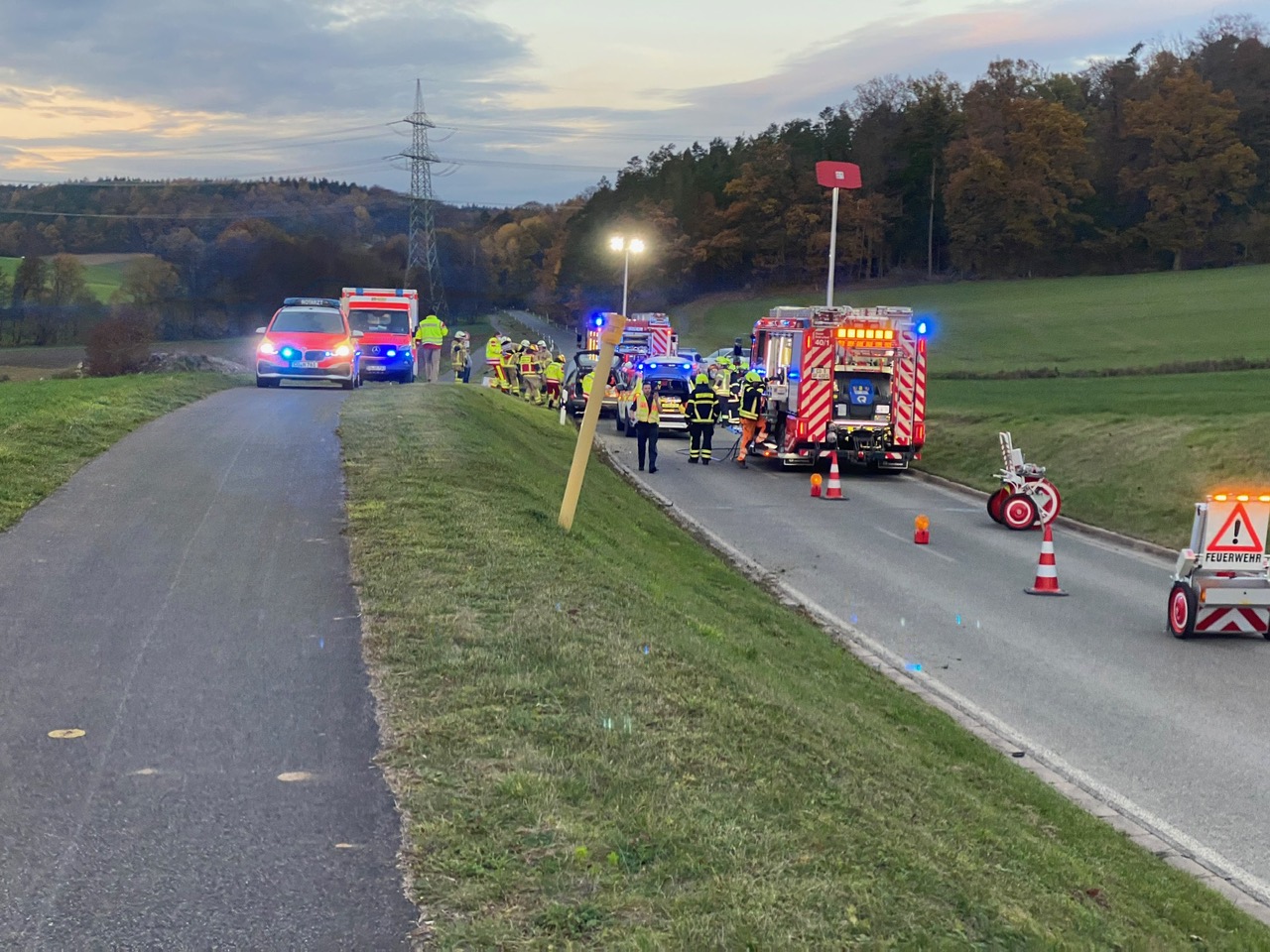 Unfall Oberfüllbach Friesendorf Feuerwehr eingeklemmte Person