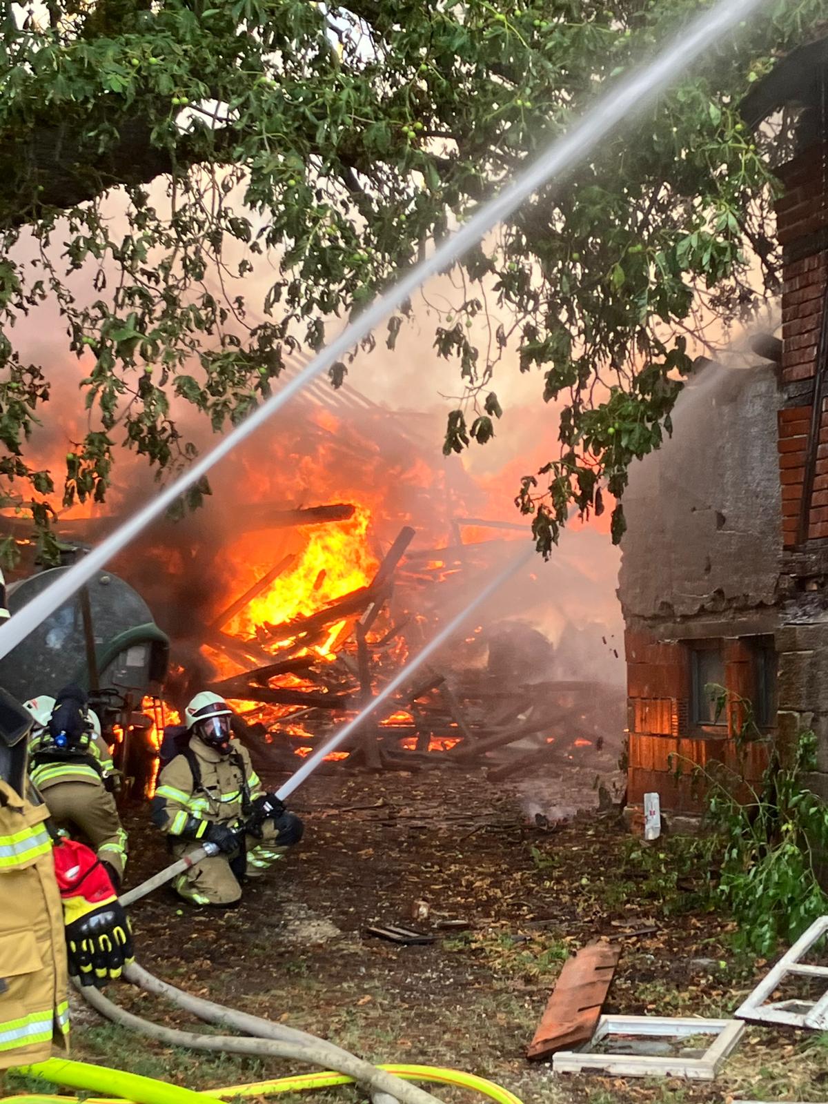 Mehr über den Artikel erfahren Grossbrand Ebersdorf – B6