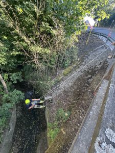 Mehr über den Artikel erfahren Abseil-Übung