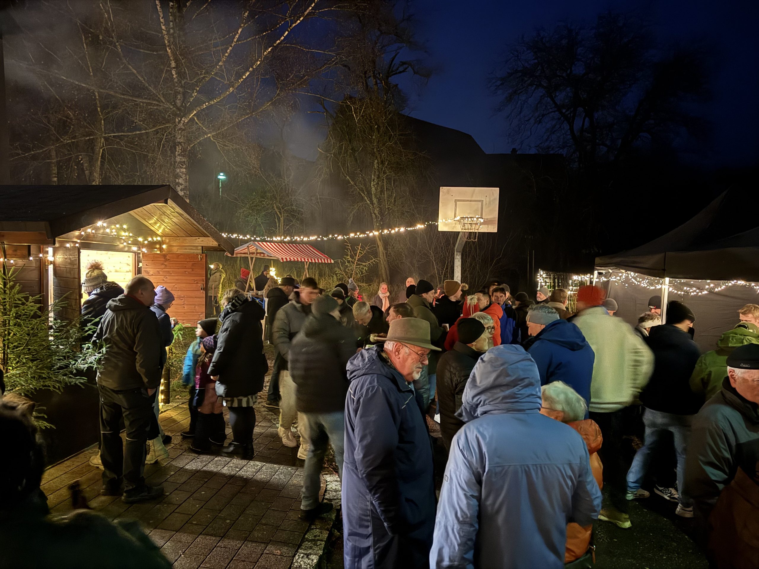 Mehr über den Artikel erfahren Dorfweihnacht 2025