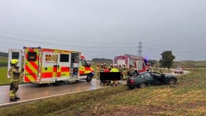 Mehr über den Artikel erfahren Einsatz „VU mit eingeklemmter Person“